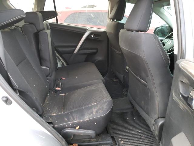 Photo 11 from auction – 2017 TOYOTA RAV4 XLE with VIN 2T3RFREV0HW556461