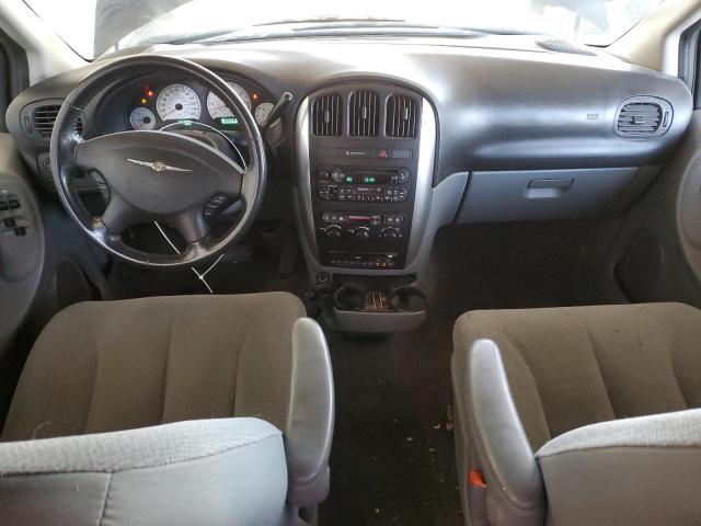 Photo 8 from auction – 2005 CHRYSLER TOWN & COU with VIN 2C4GP54L55R269698