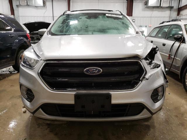 Photo 5 from auction – 2018 FORD ESCAPE SE with VIN 1FMCU9GD5JUD16188