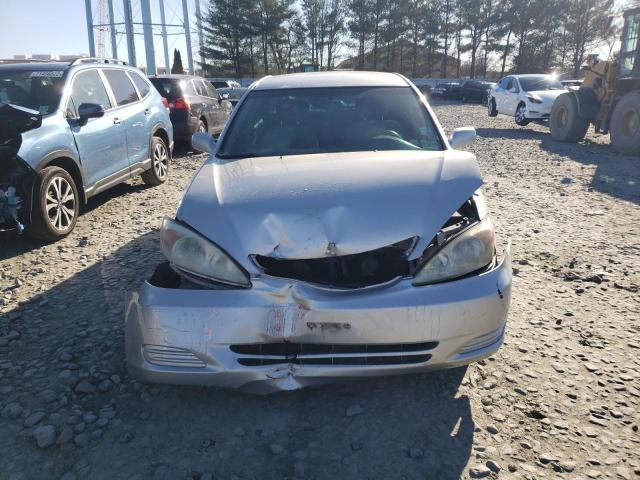Photo 5 from auction – 2002 TOYOTA CAMRY LE with VIN 4T1BE32K22U552424