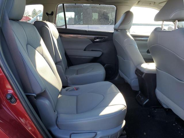 Photo 11 from auction – 2021 TOYOTA HIGHLANDER with VIN 5TDDZRBH6MS134044