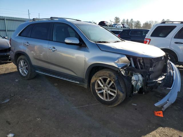 Photo 4 from auction – 2015 KIA SORENTO LX with VIN 5XYKT4A60FG641002