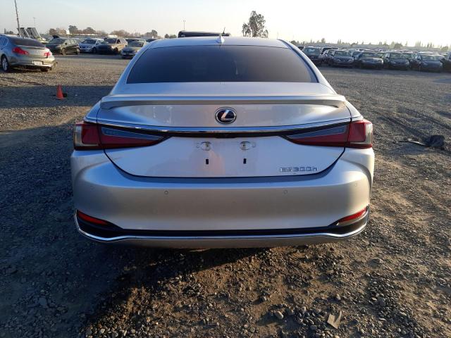 Фото 6 с аукциона – 2019 LEXUS ES 300H с VIN JTHB21B10K2031995