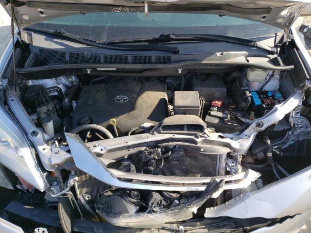 Photo 12 from auction – 2017 TOYOTA SIENNA XLE with VIN 5TDYZ3DC0HS776782