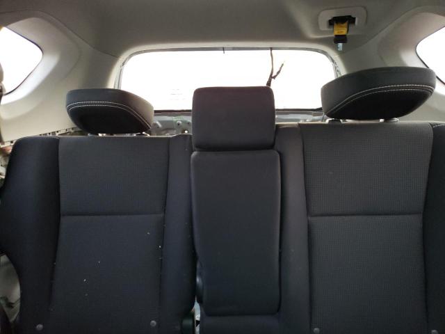 Photo 10 from auction – 2017 TOYOTA RAV4 XLE with VIN 2T3RFREV0HW556461