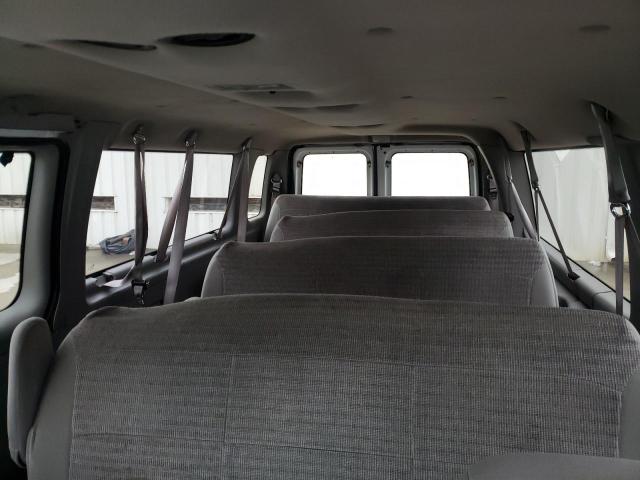 Photo 10 from auction – 2000 FORD ECONOLINE with VIN 1FBSS31L2YHB12006