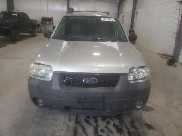 Photo 5 from auction – 2005 FORD ESCAPE XLT with VIN 1FMYU93165KD12203