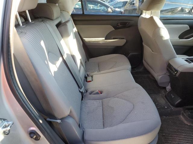 Photo 11 from auction – 2022 TOYOTA HIGHLANDER with VIN 5TDBZRBH6NS176724