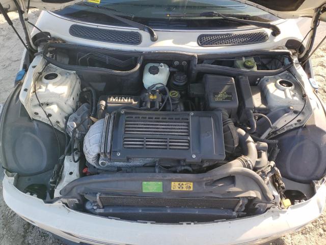 Photo 11 from auction – 2006 MINI COOPER S with VIN WMWRE33576TL17926