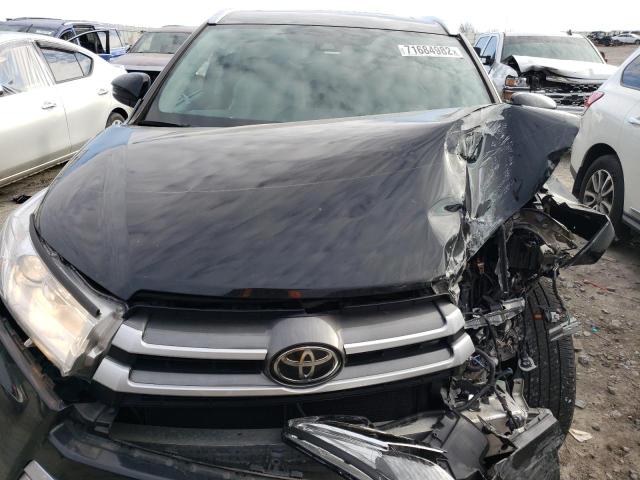 Photo 11 from auction – 2017 TOYOTA HIGHLANDER with VIN 5TDKZRFH5HS190578