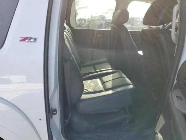 Photo 10 from auction – 2011 CHEVROLET AVALANCHE with VIN 3GNTKFE3XBG344230