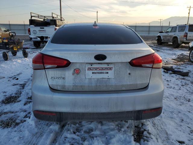 Photo 6 from auction – 2017 KIA FORTE LX with VIN 3KPFL4A79HE030833