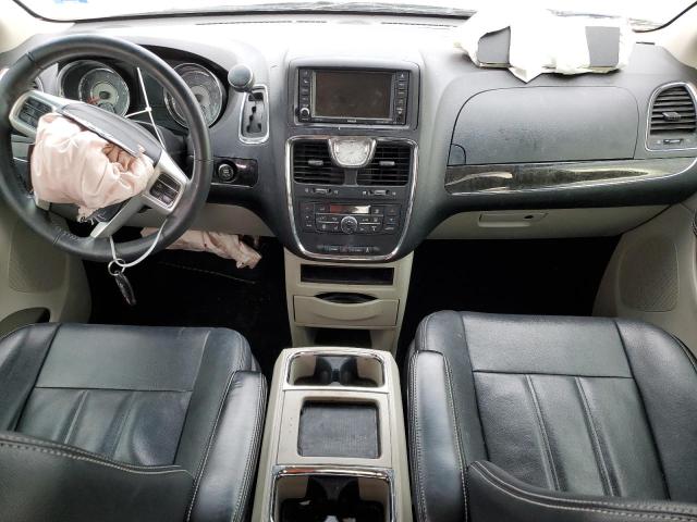 Photo 8 from auction – 2016 CHRYSLER TOWN & COU with VIN 2C4RC1BG6GR232956