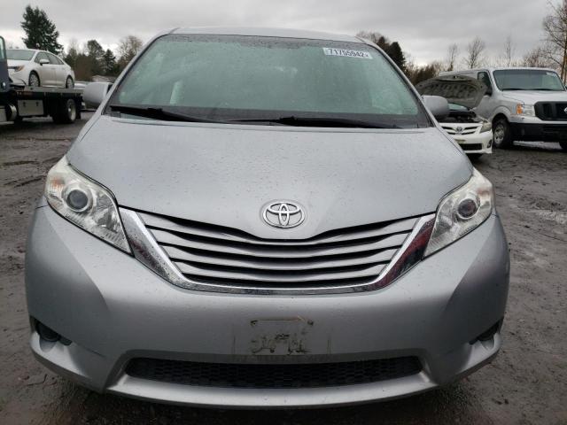Photo 5 from auction – 2015 TOYOTA SIENNA LE with VIN 5TDKK3DC9FS591492