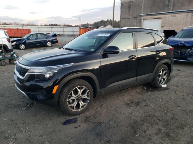 KIA SELTOS EX 2021 with VIN KNDERCAA1M7127065 - Photo from auction