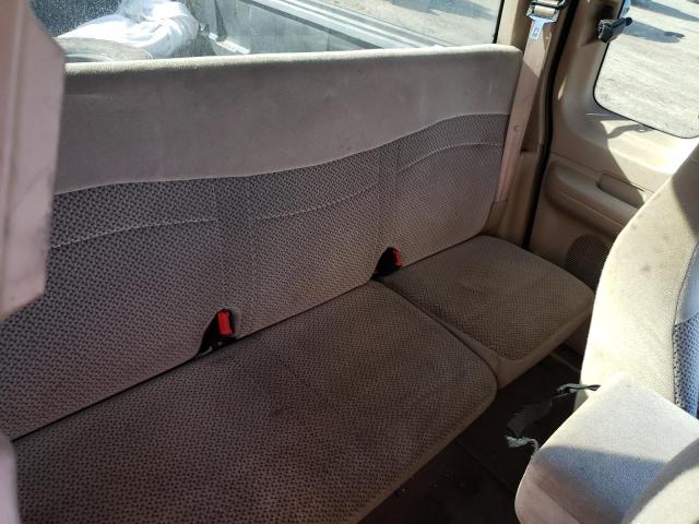 Photo 10 from auction – 2000 FORD F150 with VIN 1FTZX1727YNA33527