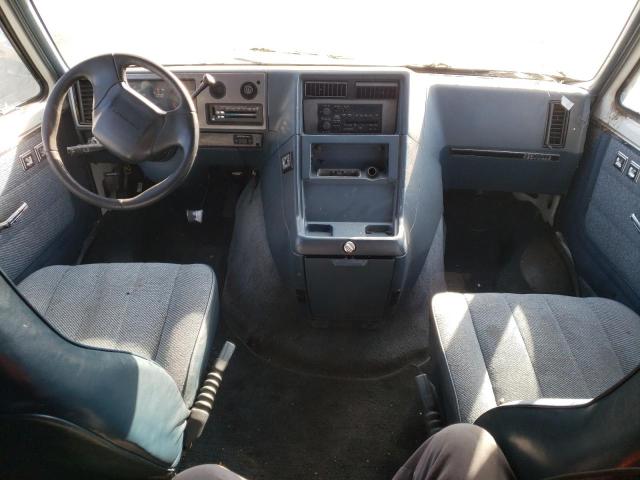 Photo 8 from auction – 1992 CHEVROLET G30 with VIN 2GAGG39K0N4138253
