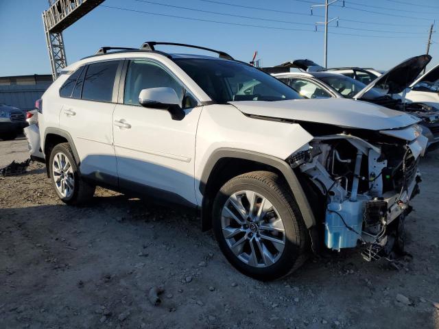 Photo 4 from auction – 2019 TOYOTA RAV4 XLE P with VIN 2T3A1RFVXKC012729