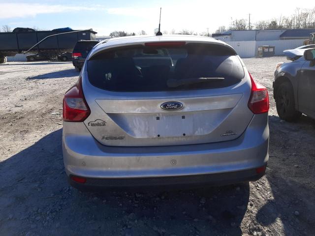 Foto 6 de la subasta – 2014 FORD FOCUS SE con VIN 1FADP3K28EL431887