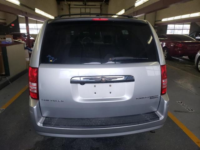Photo 6 from auction – 2010 CHRYSLER TOWN & COU with VIN 2A4RR5D16AR104233