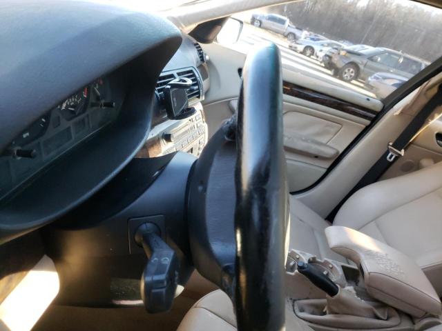 Photo 9 from auction – 2004 BMW 325 I with VIN WBAET374X4NJ81704