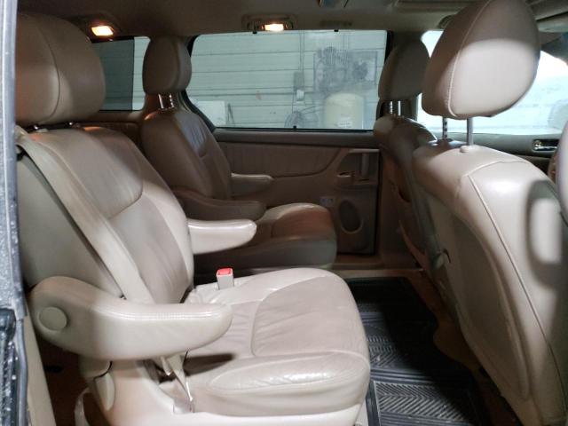 Photo 11 from auction – 2010 TOYOTA SIENNA XLE with VIN 5TDYK4CC0AS342475