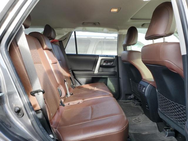 Photo 11 from auction – 2018 TOYOTA 4RUNNER SR with VIN JTEBU5JR4J5491860