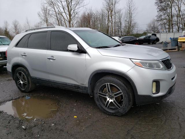 Photo 4 from auction – 2014 KIA SORENTO LX with VIN 5XYKTDA73EG444199