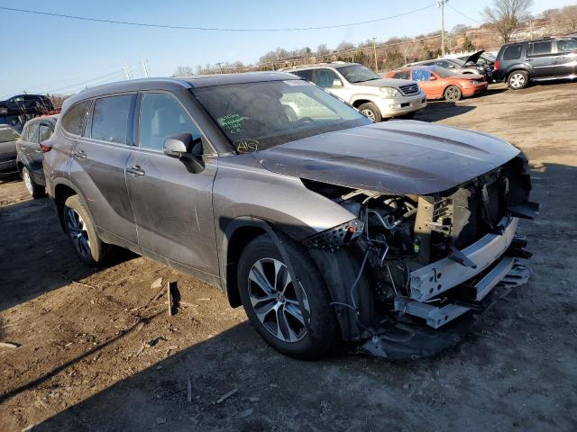 Photo 4 from auction – 2021 TOYOTA HIGHLANDER with VIN 5TDHZRBH1MS084655