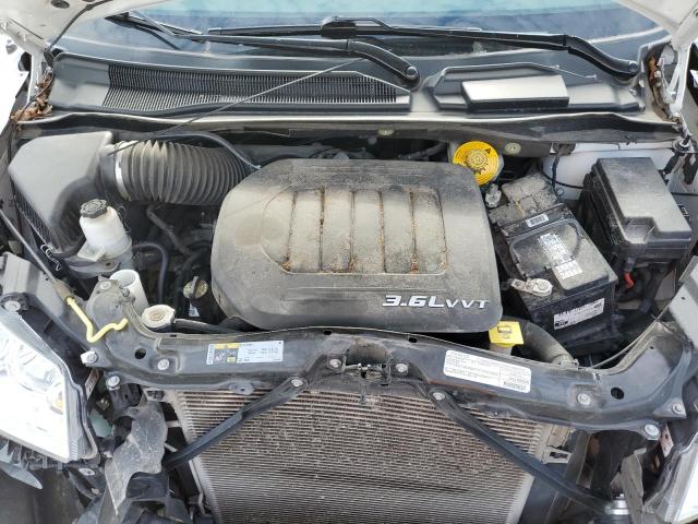Photo 12 from auction – 2016 CHRYSLER TOWN & COU with VIN 2C4RC1CG2GR283806