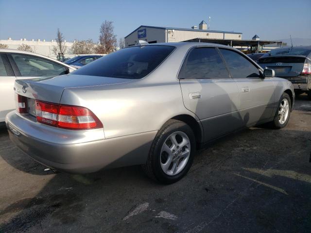 Photo 3 from auction – 2000 LEXUS ES 300 with VIN JT8BF28G4Y5088875