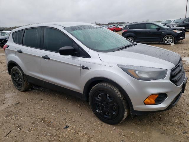 Photo 4 from auction – 2019 FORD ESCAPE S with VIN 1FMCU0F78KUB78042