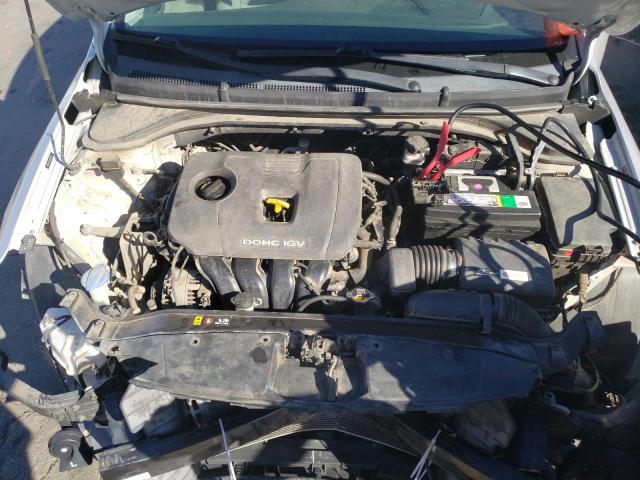 Photo 11 from auction – 2017 HYUNDAI ELANTRA SE with VIN 5NPD74LF2HH087175