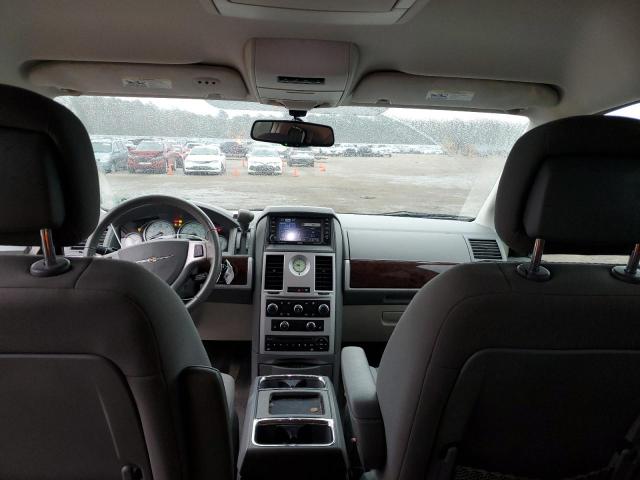 Photo 8 from auction – 2010 CHRYSLER TOWN & COU with VIN 2A4RR5DX7AR395331