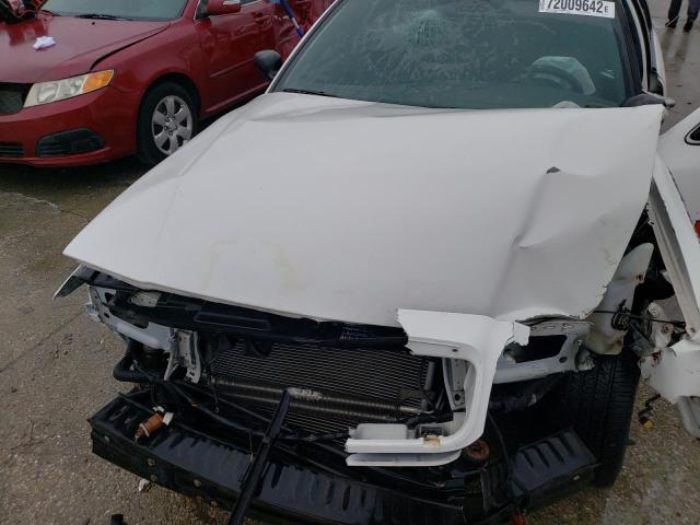 Photo 11 from auction – 2010 FORD CROWN VICT with VIN 2FABP7BV5AX130032
