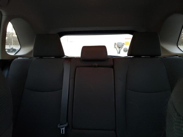 Photo 10 from auction – 2021 TOYOTA RAV4 LE with VIN 2T3F1RFV9MW155985