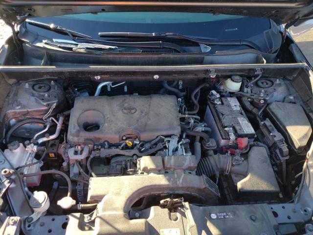 Photo 12 from auction – 2019 TOYOTA RAV4 LE with VIN JTMF1RFV0KD516580