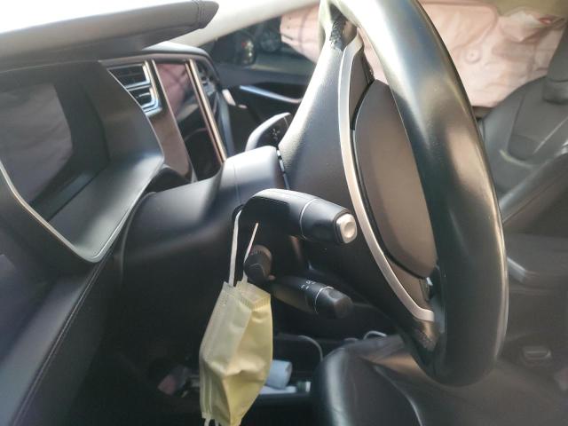 Photo 9 from auction – 2015 TESLA MODEL S with VIN 5YJSA1E12FF119773