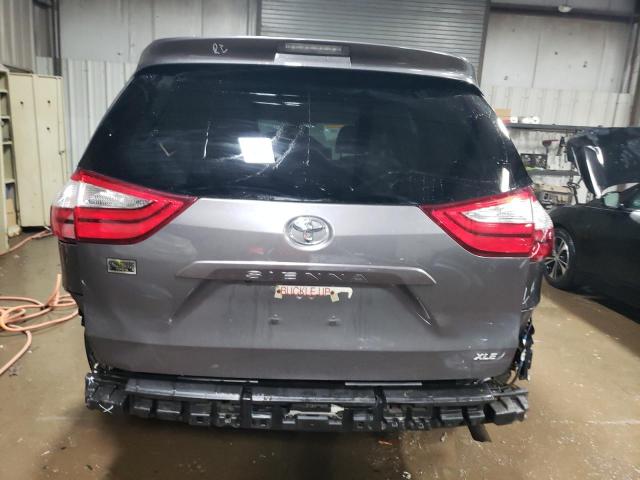 Photo 6 from auction – 2017 TOYOTA SIENNA XLE with VIN 5TDYZ3DC2HS855824