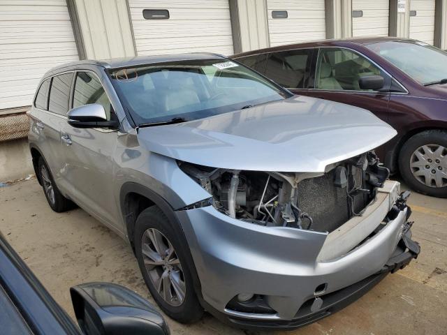 Photo 4 from auction – 2015 TOYOTA HIGHLANDER with VIN 5TDJKRFH9FS091775