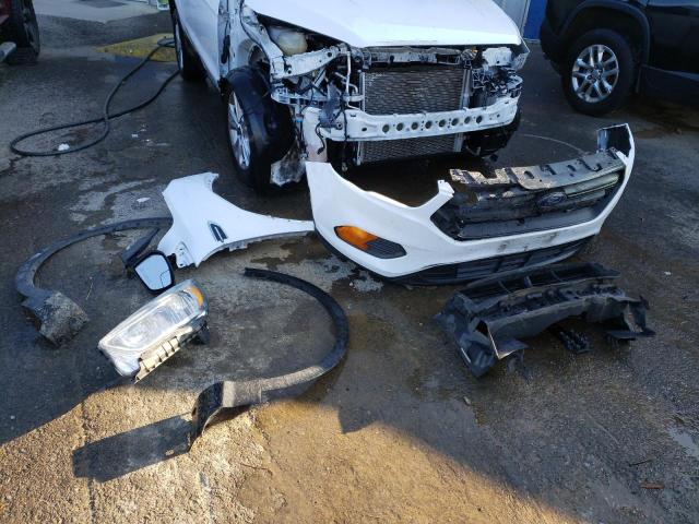 Photo 13 from auction – 2017 FORD ESCAPE S with VIN 1FMCU0F73HUA57864