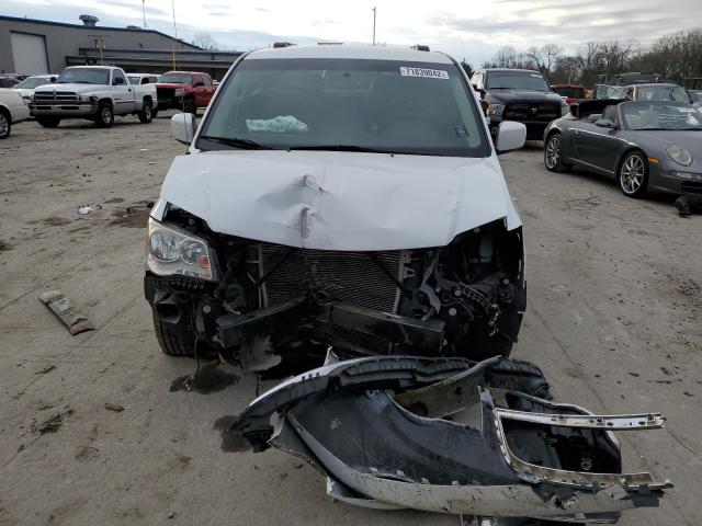 Photo 5 from auction – 2016 CHRYSLER TOWN & COU with VIN 2C4RC1BG6GR232956