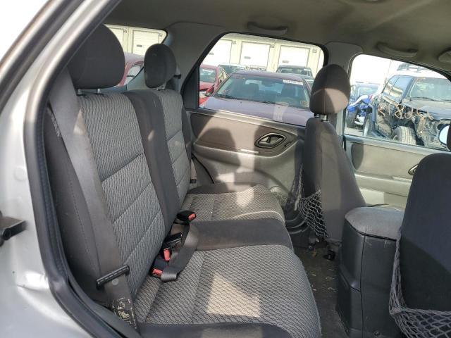 Photo 11 from auction – 2003 FORD ESCAPE XLT with VIN 1FMYU93133KE08058
