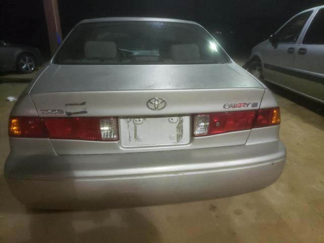 Photo 6 from auction – 2000 TOYOTA CAMRY CE with VIN 4T1BG22K0YU629546