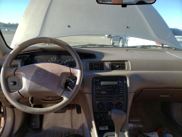 Photo 8 from auction – 2000 TOYOTA CAMRY CE with VIN 4T1BG22K4YU975759