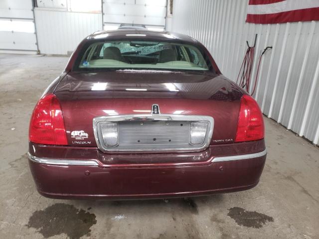 Photo 6 from auction – 2003 LINCOLN TOWN CAR S with VIN 1LNHM82WX3Y651256
