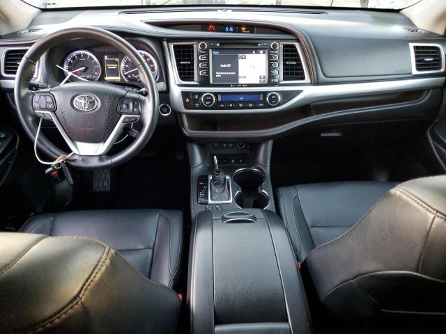 Photo 8 from auction – 2018 TOYOTA HIGHLANDER with VIN 5TDJZRFH6JS535988