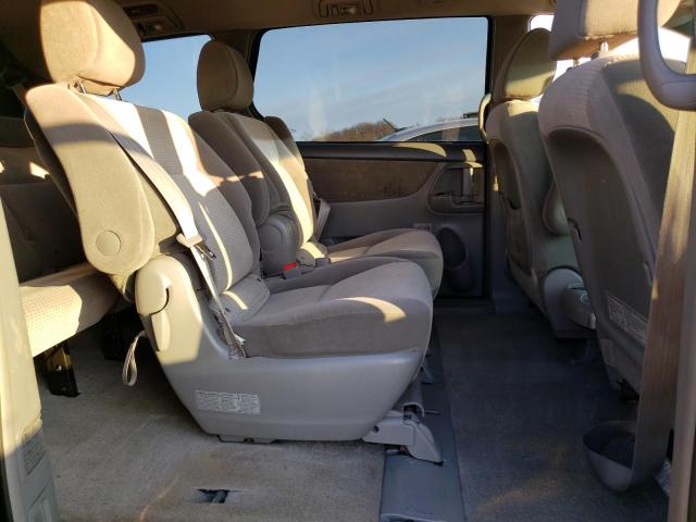 Photo 11 from auction – 2010 TOYOTA SIENNA LE with VIN 5TDJK4CC7AS030378