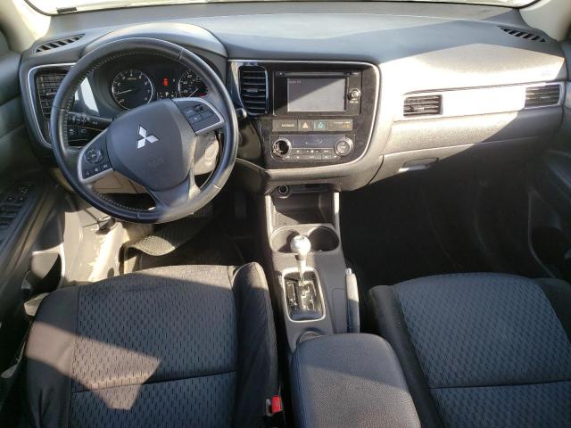 Photo 8 from auction – 2014 MITSUBISHI OUTLANDER with VIN JA4AD3A39EZ004998