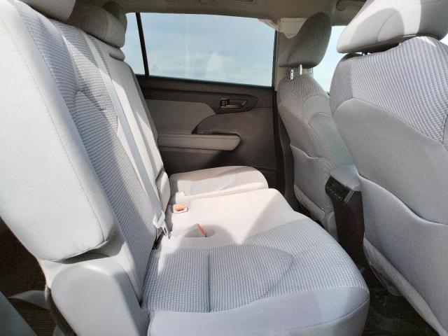 Photo 11 from auction – 2022 TOYOTA HIGHLANDER with VIN 5TDCZRAH0NS133454